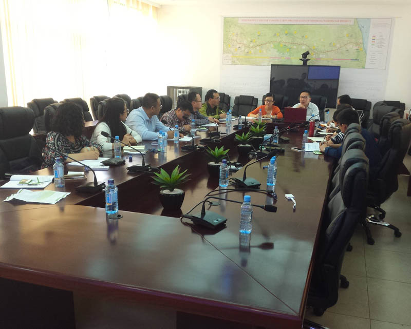 1街头.jpg 1街头.jpg